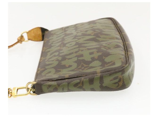 LOUIS VUITTON graffiti Pochette Accessoires Pouch Green M92191 LV - vista 4