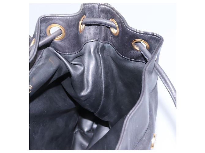 CHANEL Schultertasche aus Lammleder Schwarz CC - Ansicht 24