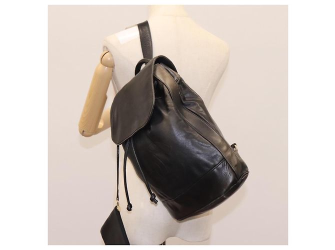 CHANEL Schultertasche aus Lammleder Schwarz CC - Ansicht 30