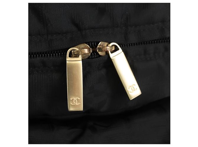 CHANEL New Travel Line Tote Bag Nylon Black Gold CC - vista 10