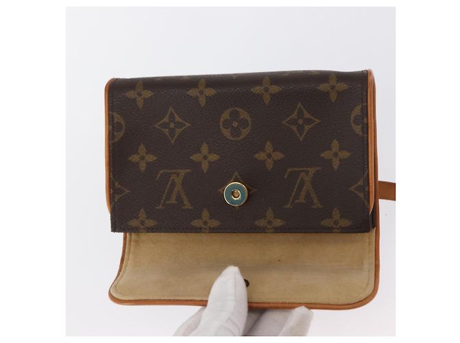 LOUIS VUITTON Monogram Pochette Florentine Waist bag M51855 LV - vista 10