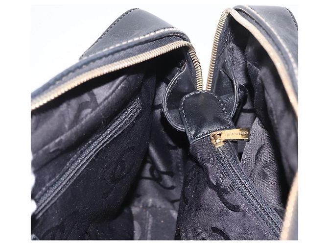 CHANEL Wild Stitch Hand Bag Cuero Negro Oro CC - vista 20