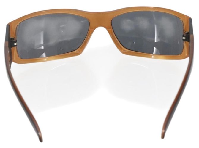 CHANEL Sunglasses plastic Brown CC - vista 3