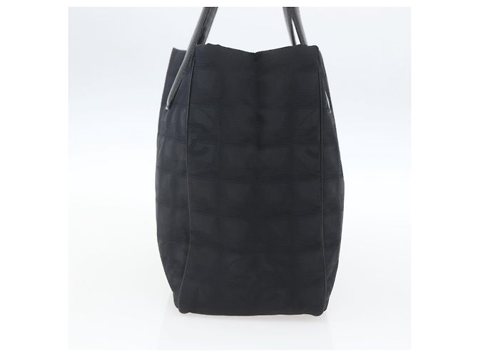 CHANEL New Travel Line Tote Bag Nylon Black Gold CC - vista 3