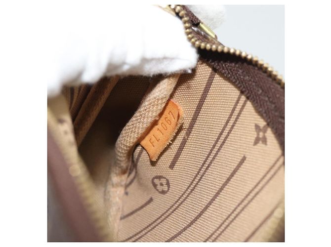 LOUIS VUITTON Monogram Mini Pochette Accessoires Pouch T&B M60153 - vue 12