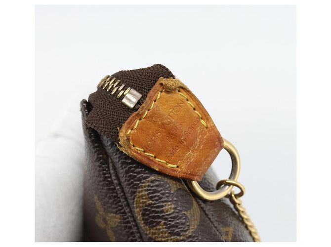 LOUIS VUITTON Monogram Mini Pochette Accessoires Pouch T&B M60153 - vue 9