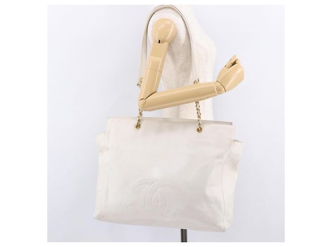 CHANEL Chain Tote Bag Caviar Skin White Gold CC - vista 25