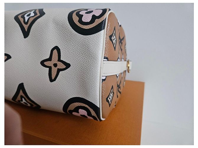 Louis Vuitton Speedy Bandouliere 25 Monogram wild at heart Marrone Nero Rosa Bianco - vista 6