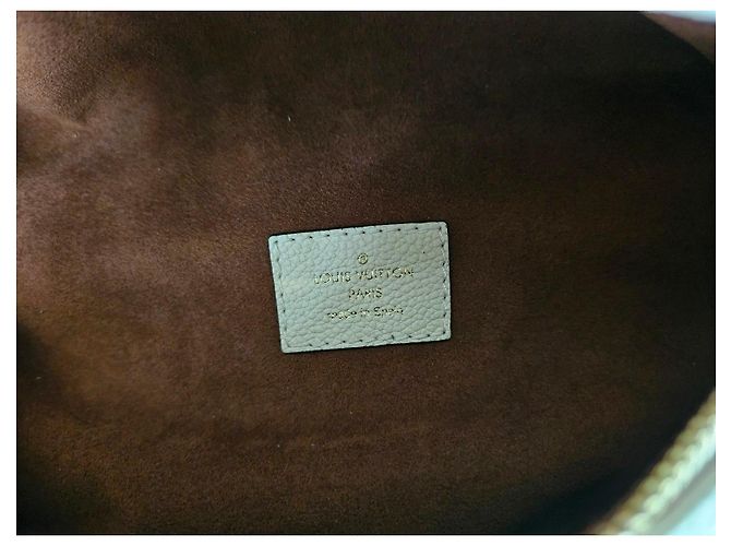 Bumbag Borsello da cintura Louis Vuitton Monogram cream Empreinte leather Beige - vista 10