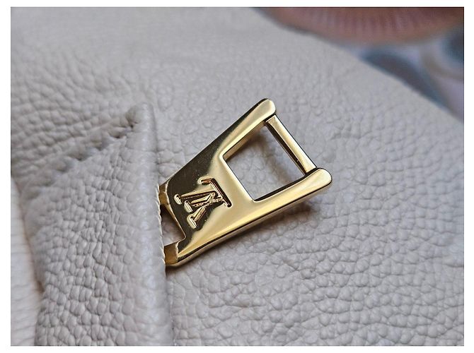 Bumbag Borsello da cintura Louis Vuitton Monogram cream Empreinte leather Beige - vista 14