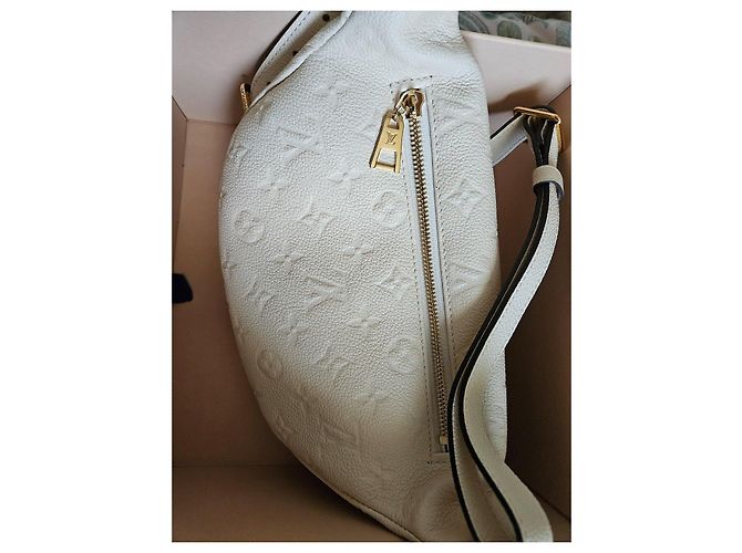 Bumbag Borsello da cintura Louis Vuitton Monogram cream Empreinte leather Beige - vista 18