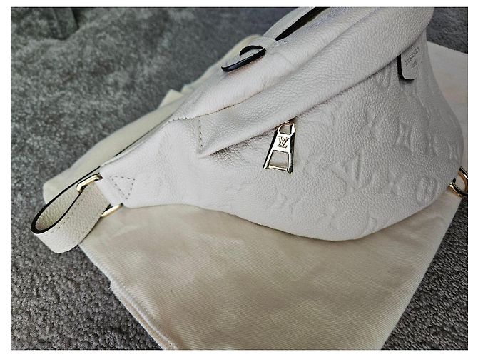 Bumbag Borsello da cintura Louis Vuitton Monogram cream Empreinte leather Beige - vista 3
