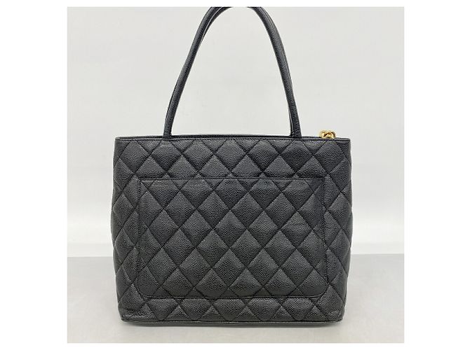 Chanel Tote Bag aus schwarzem genarbtem Kalbsleder - Ansicht 10