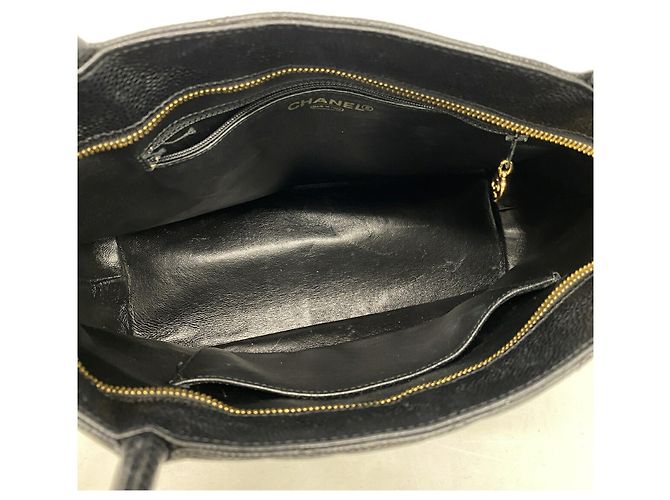 Chanel Tote Bag aus schwarzem genarbtem Kalbsleder - Ansicht 4