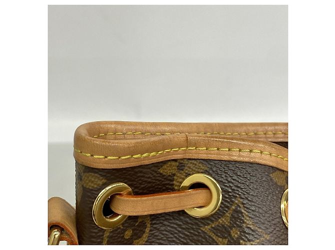 Borsa Louis Vuitton Monogram Nano Noe Marrone - vista 7