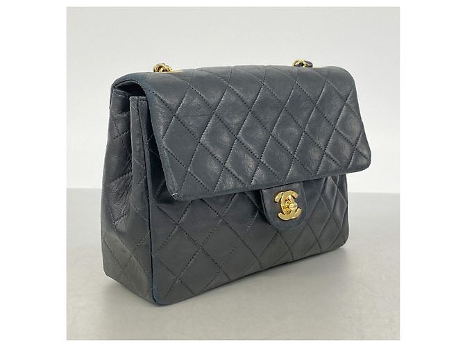 Timeless Chanel Matelassé Chain Shoulder Bag Black - view 2
