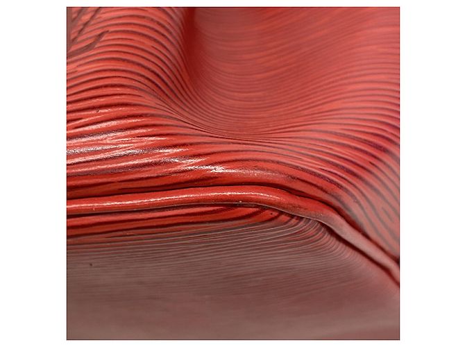 Noe Louis Vuitton Epi Petit Noé Schultertasche Rot - Ansicht 6
