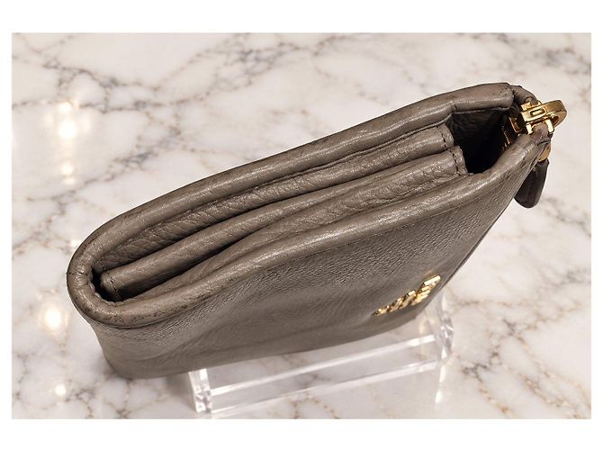 Prada grained leather zipped wallet grey - view 4