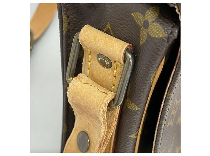 Bolsa de Ombro Louis Vuitton Monogram Cartouchiere MM Marrom - vista 8