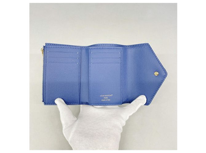 Portafoglio Louis Vuitton tri-fold in denim blu - vista 3