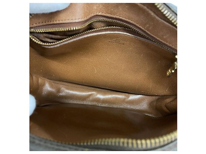 Borsa a tracolla Louis Vuitton Monogram Jeune Fille MM Marrone - vista 4