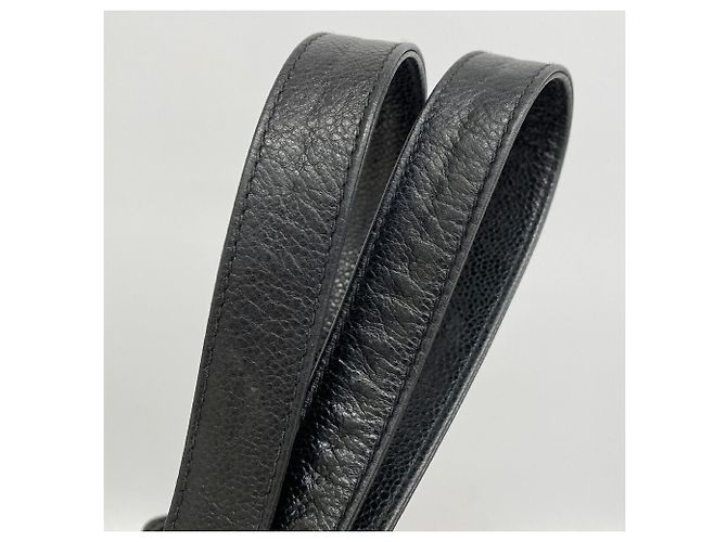 Chanel Triple Coco Schultertasche aus Kaviarleder Schwarz - Ansicht 9