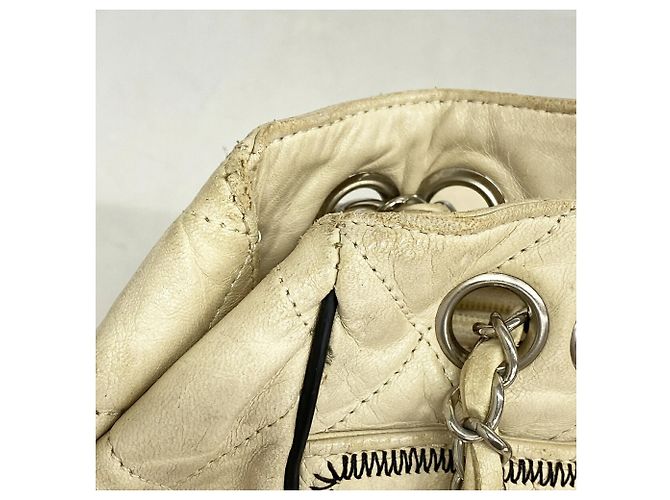 Borsa Chanel Tote Chain 2.55 in pelle matelassé Crudo - vista 9