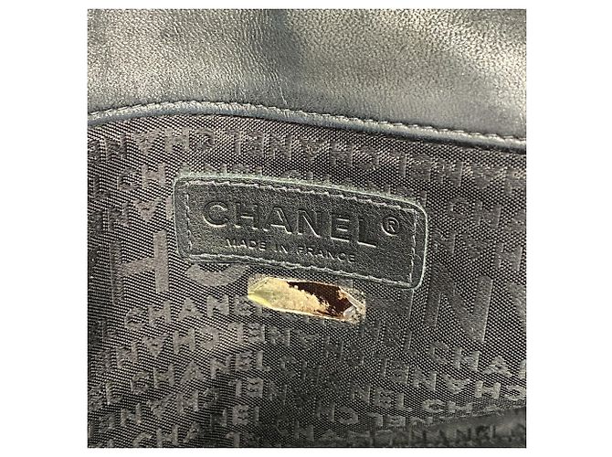 Bolsa de ombro Chanel em couro preto - vista 5
