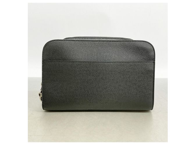 Pochette Louis Vuitton Taiga Baikal Gris - vue 10