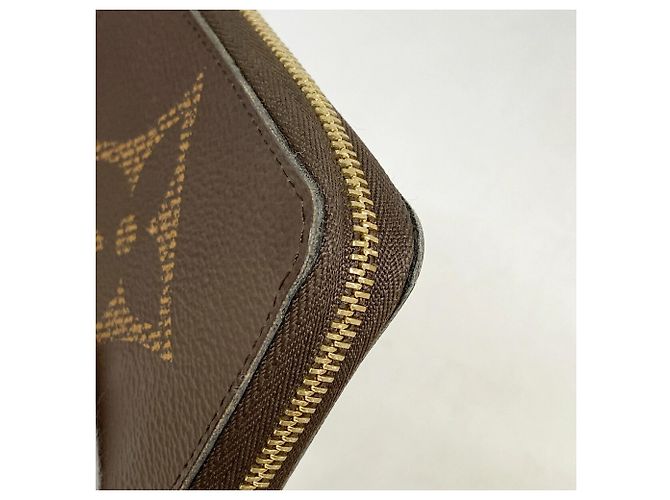 Louis Vuitton Monogram Giant Zippy Coin Purse Brown - view 5