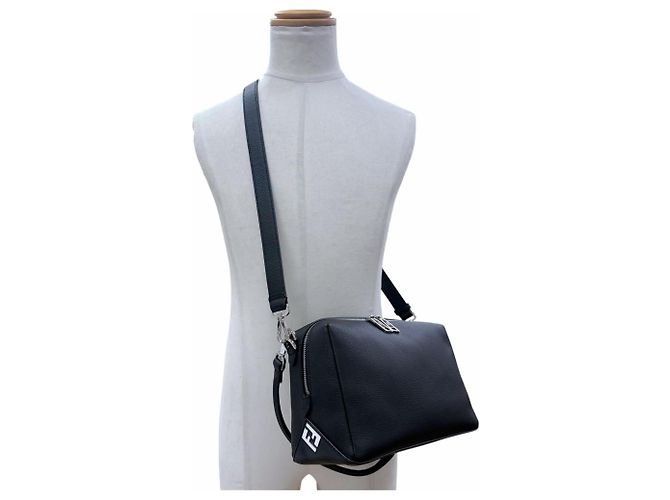 Fendi 7VA672 Louis Medium FF Metal Shoulder Bag Noir - vue 2