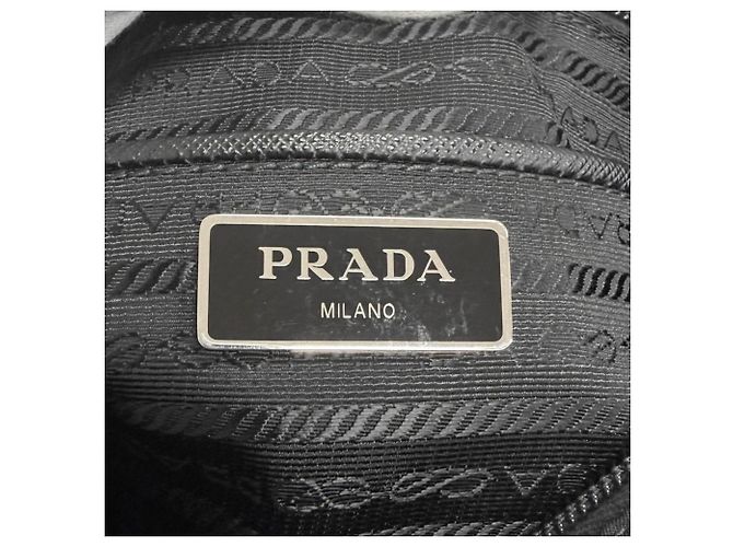 Bolsa Tiracolo Prada em Nylon Reciclado com Logotipo Triangular Preto - vista 8
