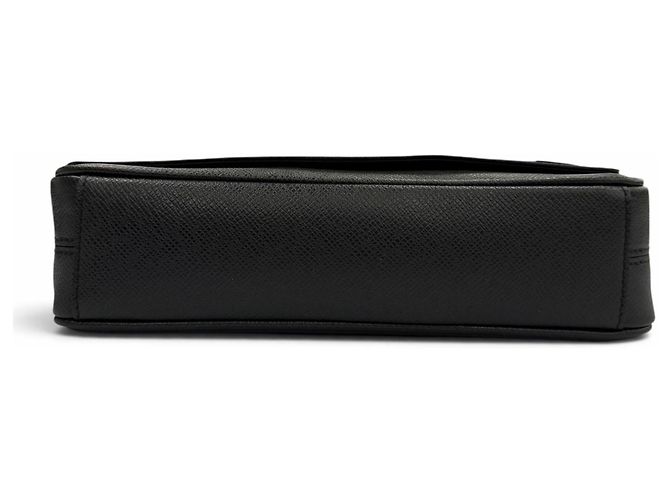 Louis Vuitton Taiga Messenger Shoulder Bag Black - view 5