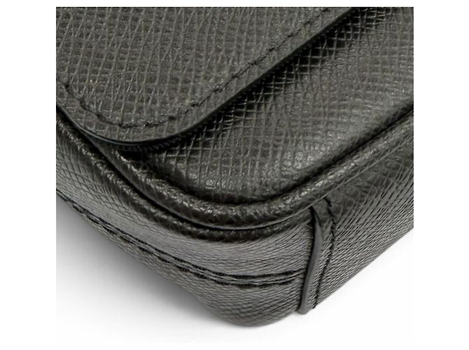 Louis Vuitton Taiga Messenger Shoulder Bag Black - view 6