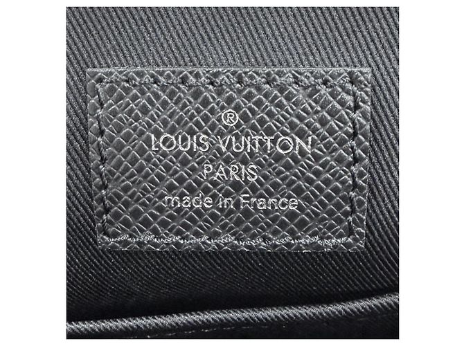 Louis Vuitton Taiga Messenger Shoulder Bag Black - view 9
