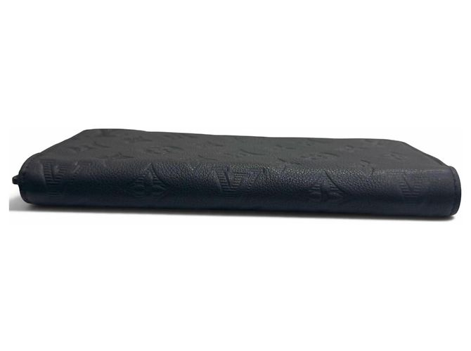 Louis Vuitton Black Monogram Shadow Langbeutel Schwarz - Ansicht 4