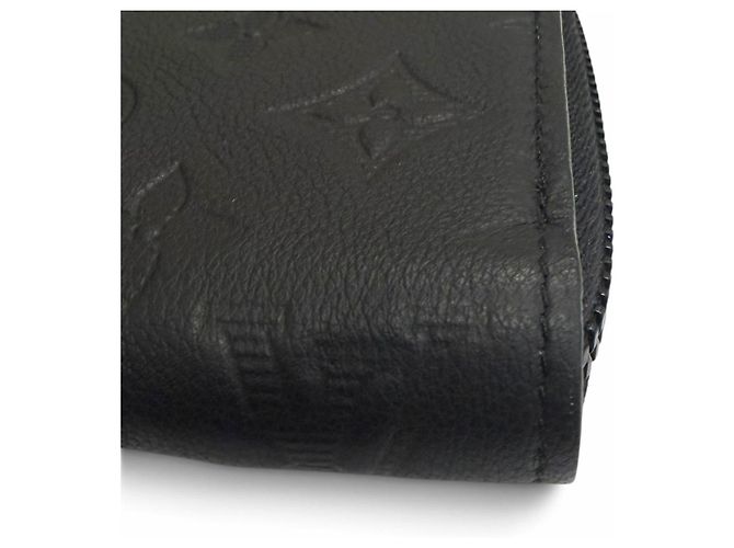 Louis Vuitton Black Monogram Shadow Langbeutel Schwarz - Ansicht 7