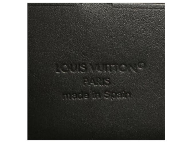 Louis Vuitton Black Monogram Shadow Langbeutel Schwarz - Ansicht 9