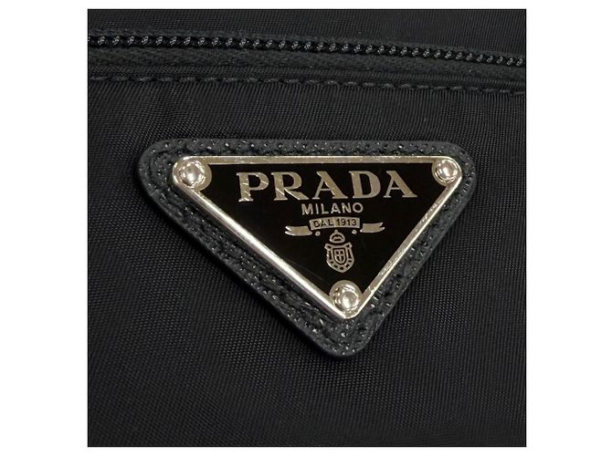 Borsa a tracolla Prada in Re-Nylon con placca logo triangolare Nero - vista 8