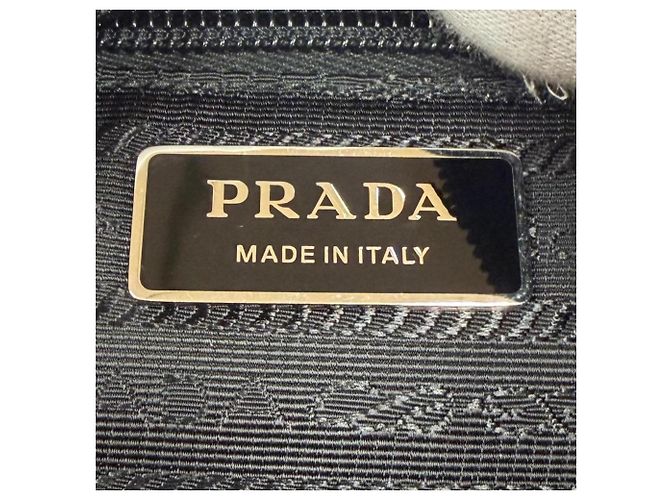 Borsa a tracolla Prada in Re-Nylon con placca logo triangolare Nero - vista 9