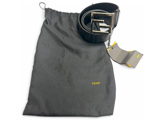 Zucca Fendi Gürtel aus schwarzem Leder mit FF-Logo-Schnalle - Ansicht 2