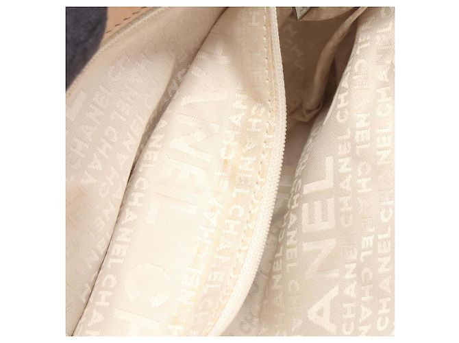 Bolsa de Ombro Chanel 2.55 Matelassé Beige - vista 9