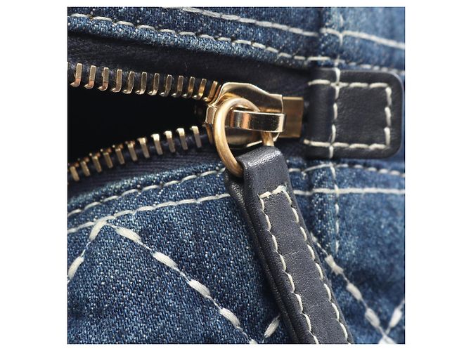 Borsa Vanity Chanel in Denim Blu navy - vista 13