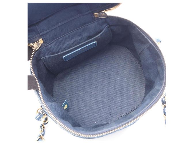 Borsa Vanity Chanel in Denim Blu navy - vista 3