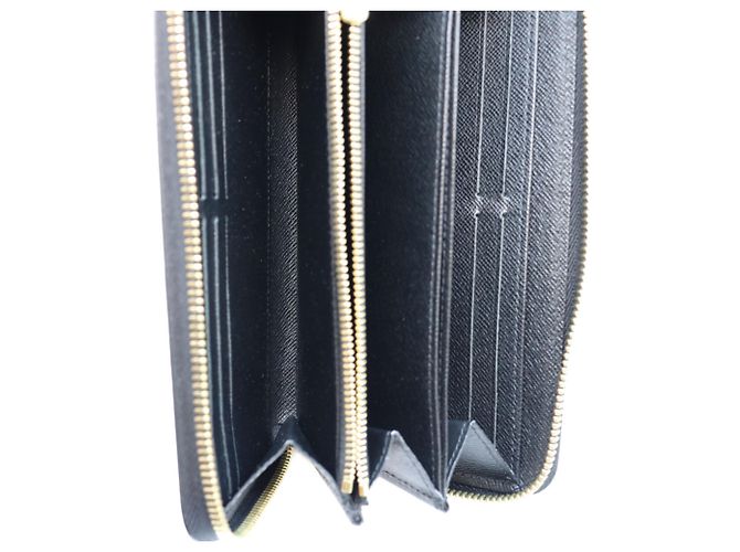 Portefeuille long Louis Vuitton en cuir Epi Noir - vue 6