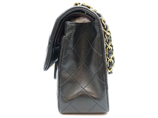 Borsa a tracolla Chanel in pelle d'agnello matelassé nera Nero - vista 2