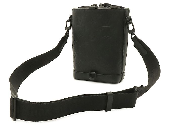 Borsa a tracolla Louis Vuitton Monogram Shadow Noe Nero - vista 3