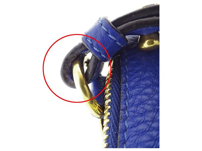 Prada Schultertasche aus blauem Leder - Ansicht 11