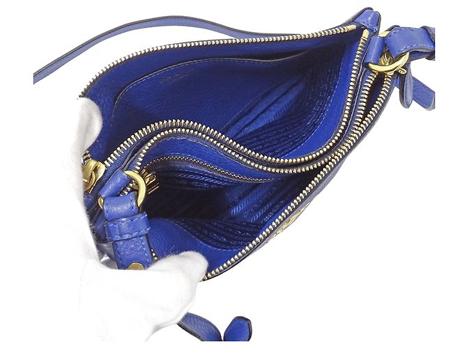 Prada Schultertasche aus blauem Leder - Ansicht 5