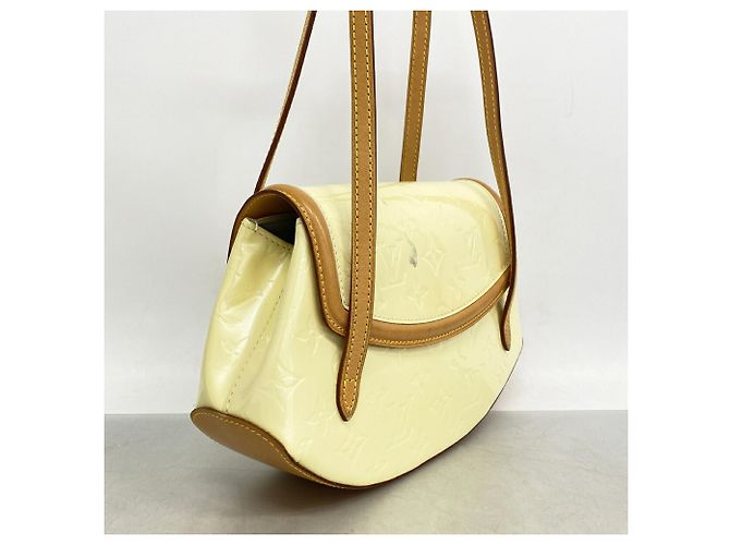 Borsa a tracolla Louis Vuitton Vernis Biscayne Bay PM Bianco - vista 2